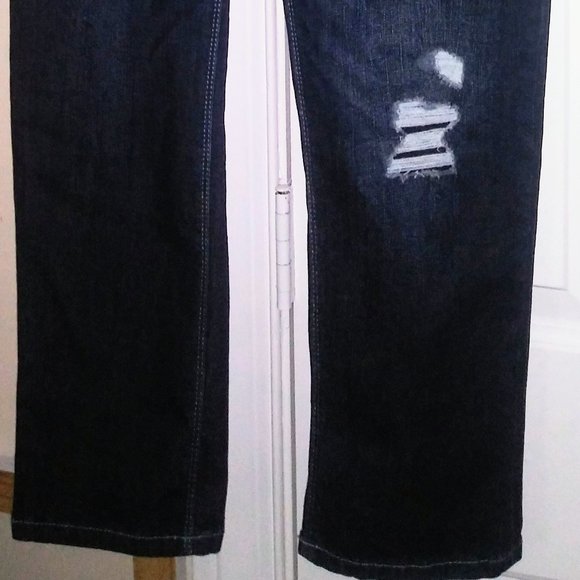 White House/Black Market Straight Crop Frayed Legs Jeans - Picture 8 of 8